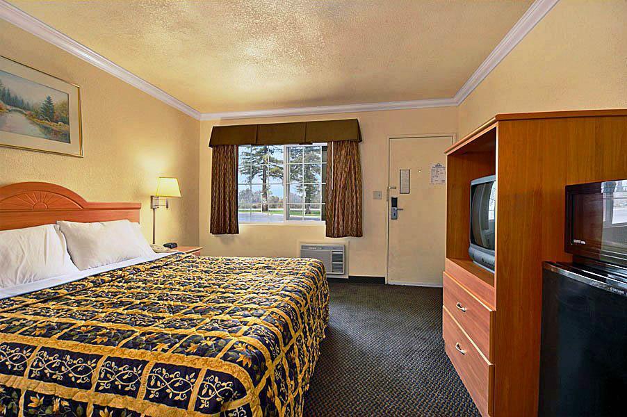 Motel 6-Visalia, Ca الغرفة الصورة